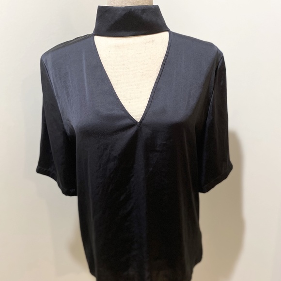 THEORY Navy Blue Short Sleeve V. Neck Mock Neck Top - Picture 1 of 3